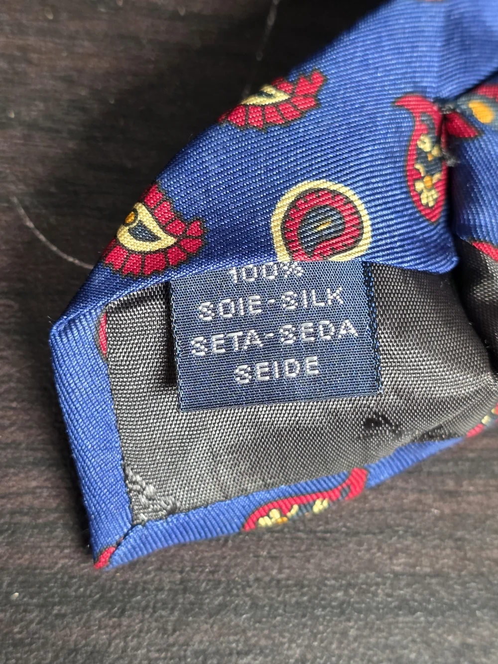 Vintage Façonnable 100% Silk Italian Paisley Tie